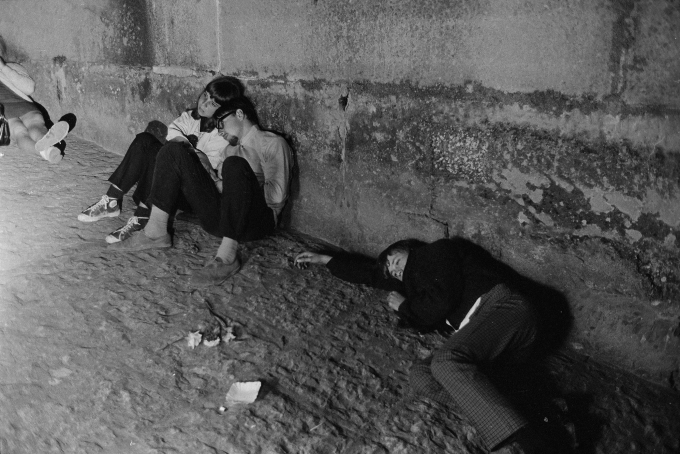 Die Nacht verbrachten die Hippies am Lagerfeuer